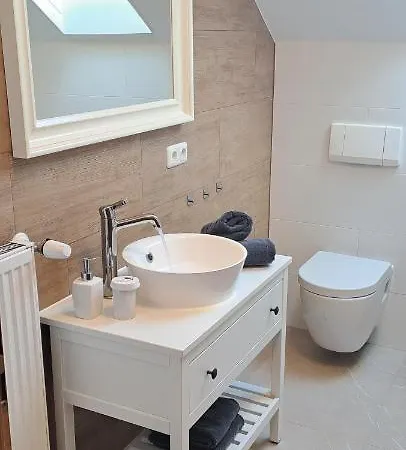 Apartment Traumhafte Auf 100 Quadratmetern Für 6 Pers Nähe München, Icm, Therme, Muc Forstinning
